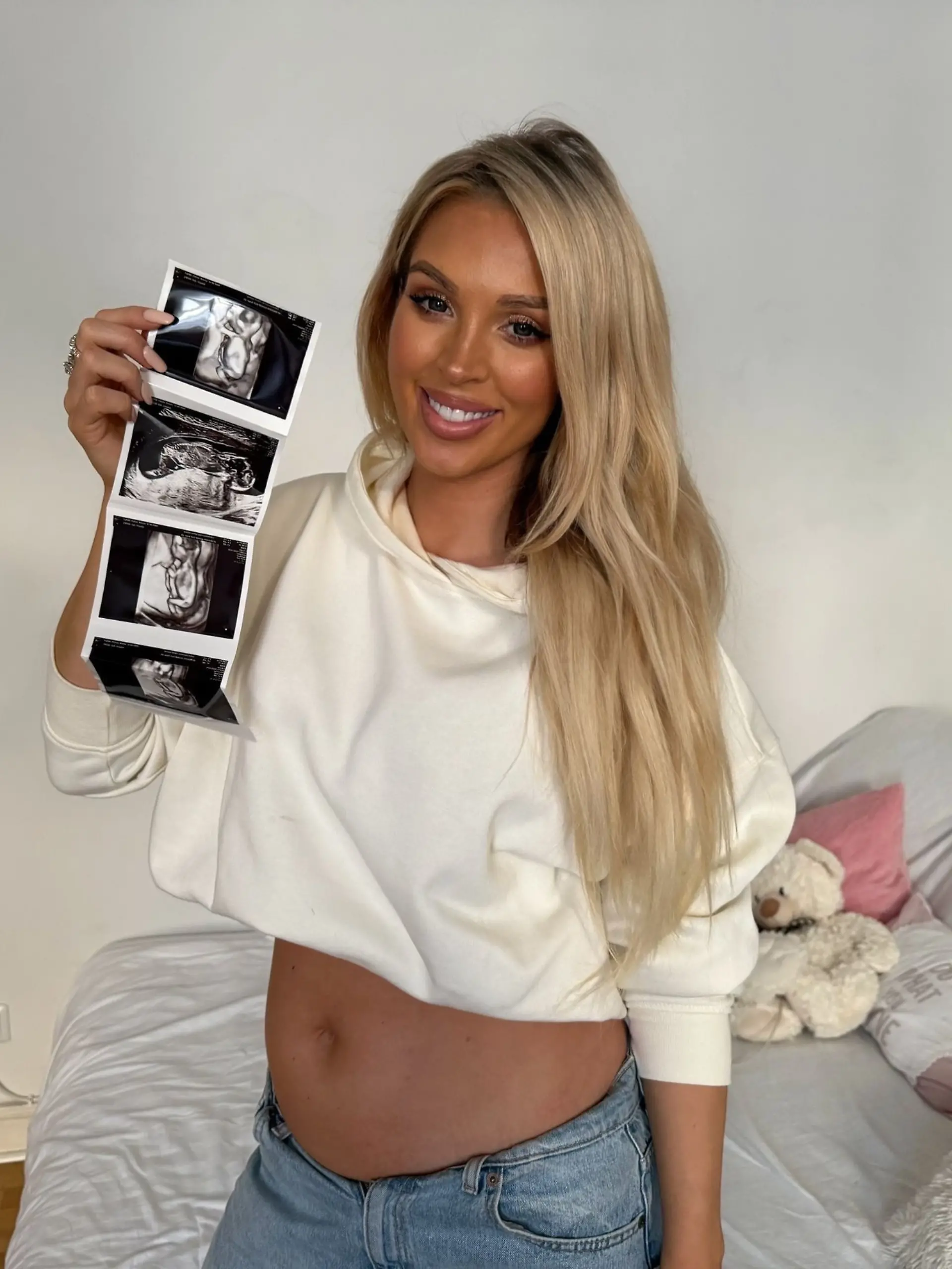 Bild zu: "Mama-Glück nach zwei Fehlgeburten! DSDS-Siegerin Aneta Sablik ist schwanger"