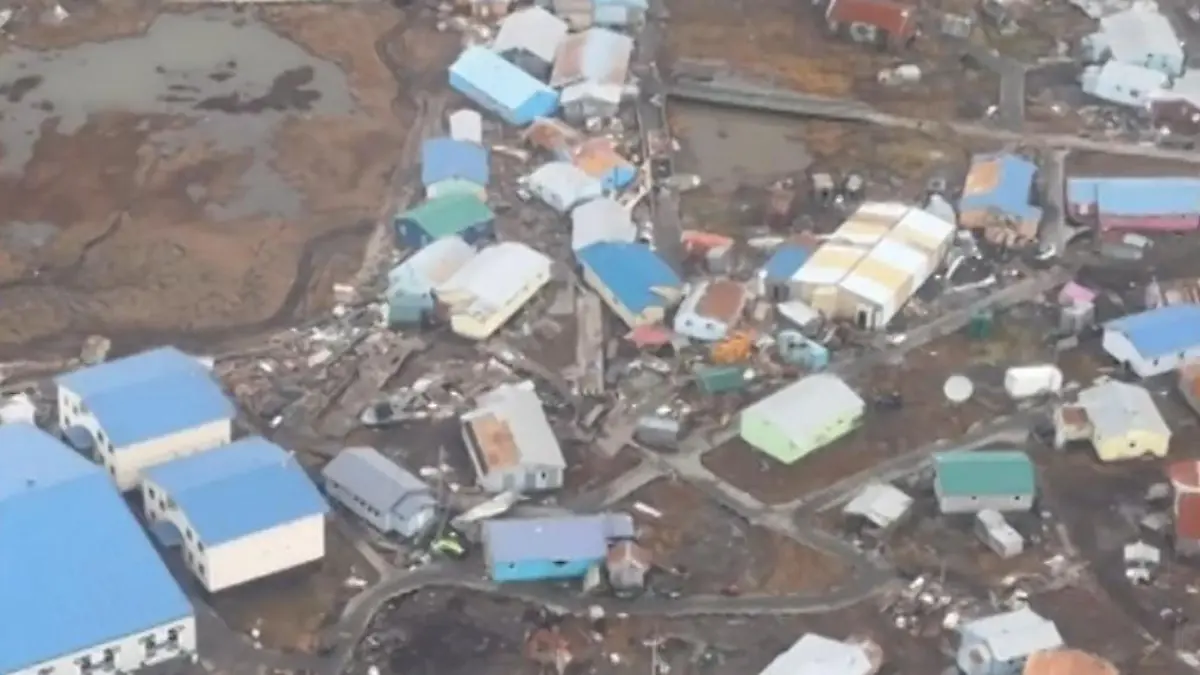 Von Taifun mitgerissen! Ganze Dörfer in Alaska zerstört – Tausende verlieren ihr Zuhause Mehrere Menschen immer noch vermisst