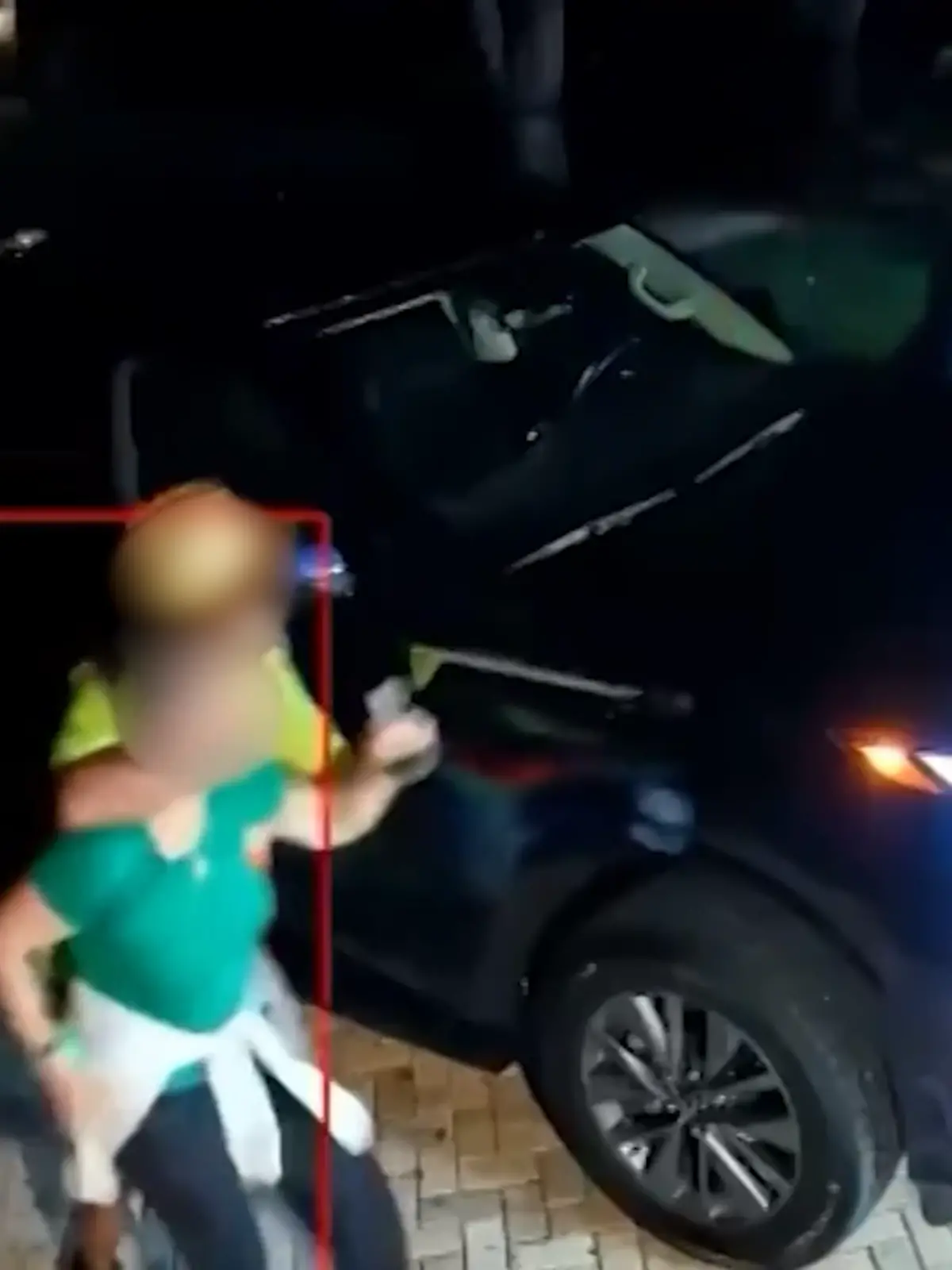 Bild zu: "Mit neuer Masche verfolgt! Einbrecher orten Ehepaar – und ziehen Pistole"