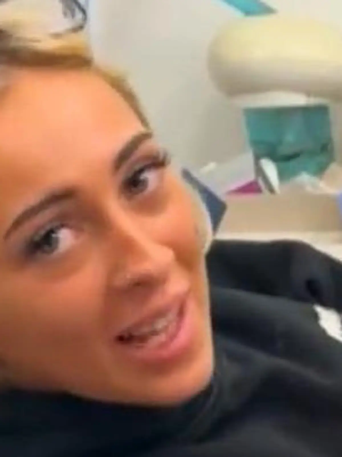 Bild zu: "Nach Trennung vom Ex! Katie bessert Tattoo-Liebesbeweis aus - mit Airline-Namen"