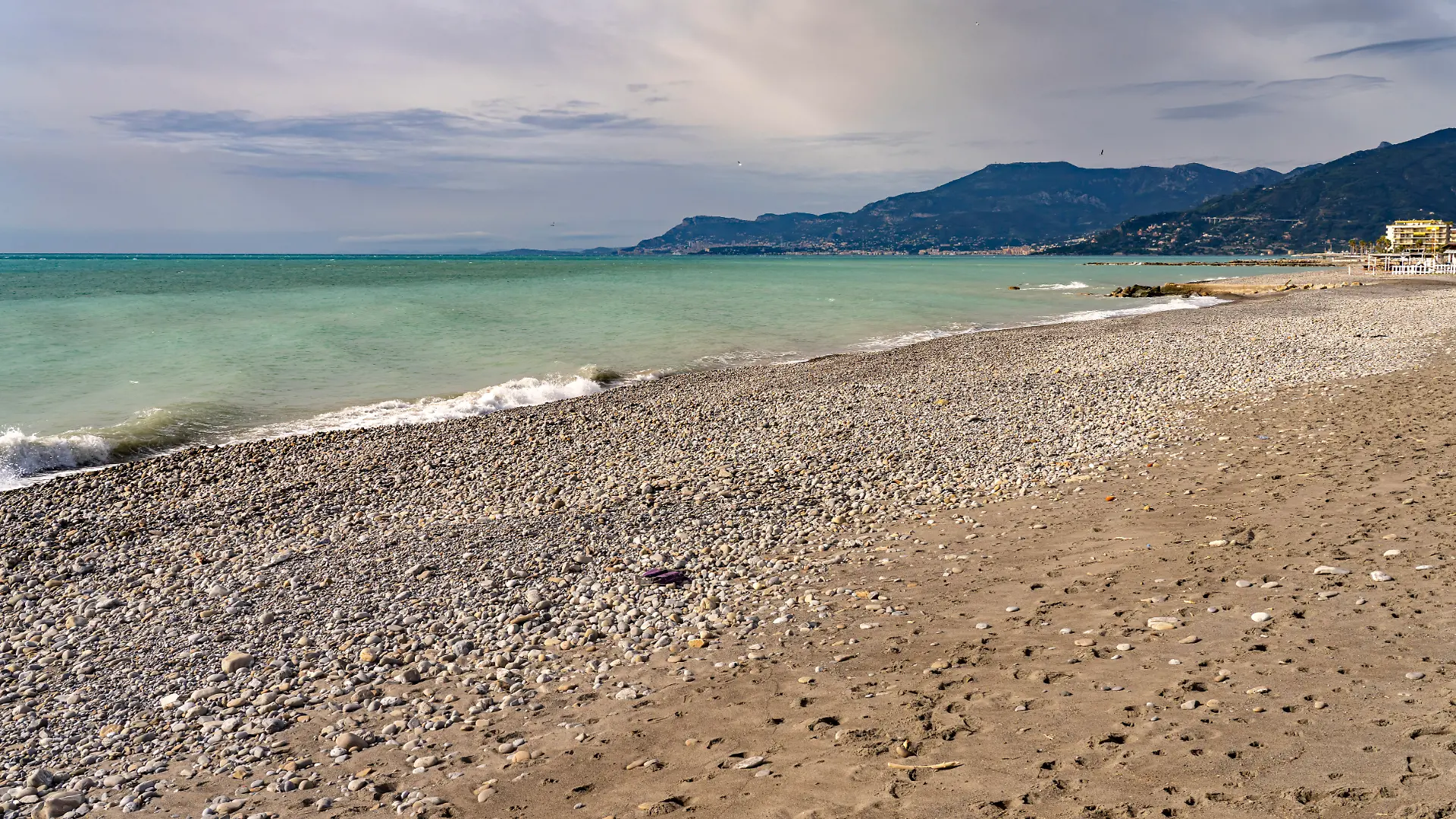 Strand von Vallecrosia.