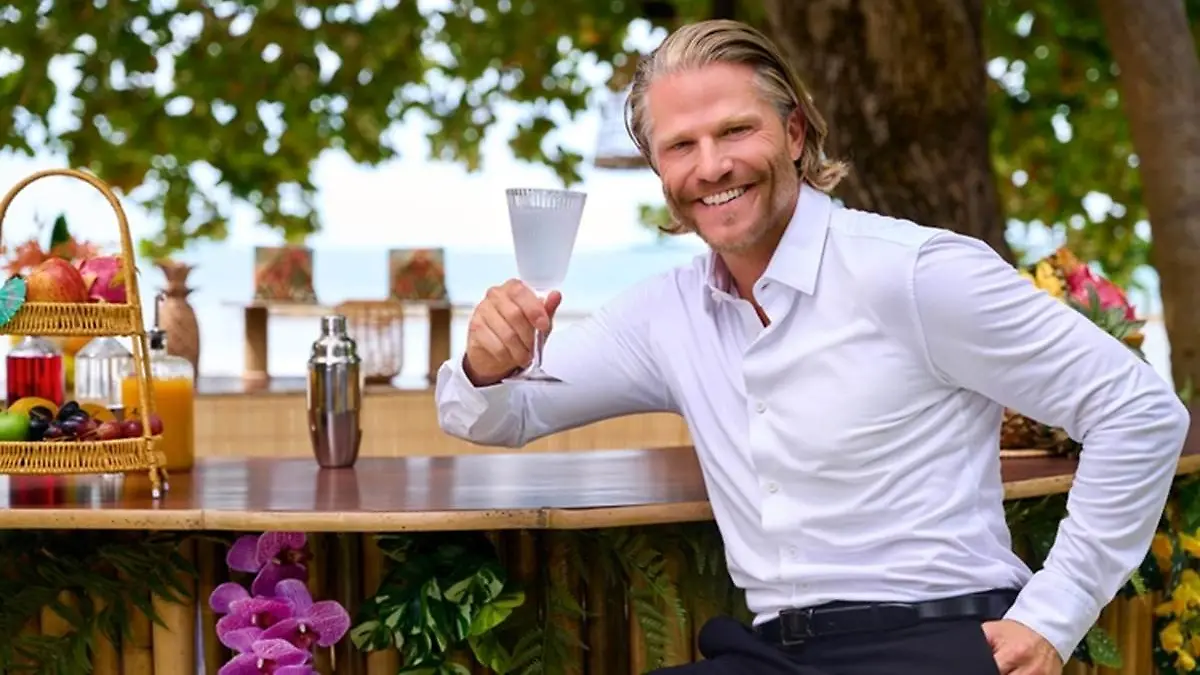 Er gehört einfach dazu: Paul Janke mixt wieder leckere Drinks.