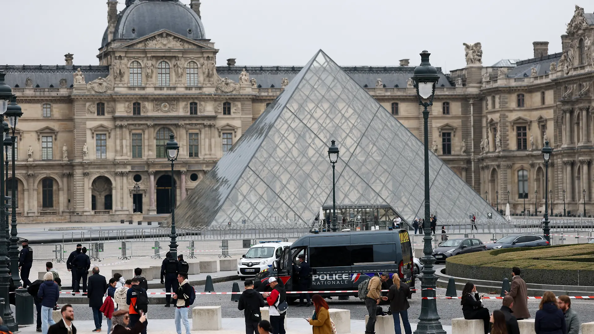 Seit Sonntagmorgen (19. Oktober) ist der Louvre geschlossen.