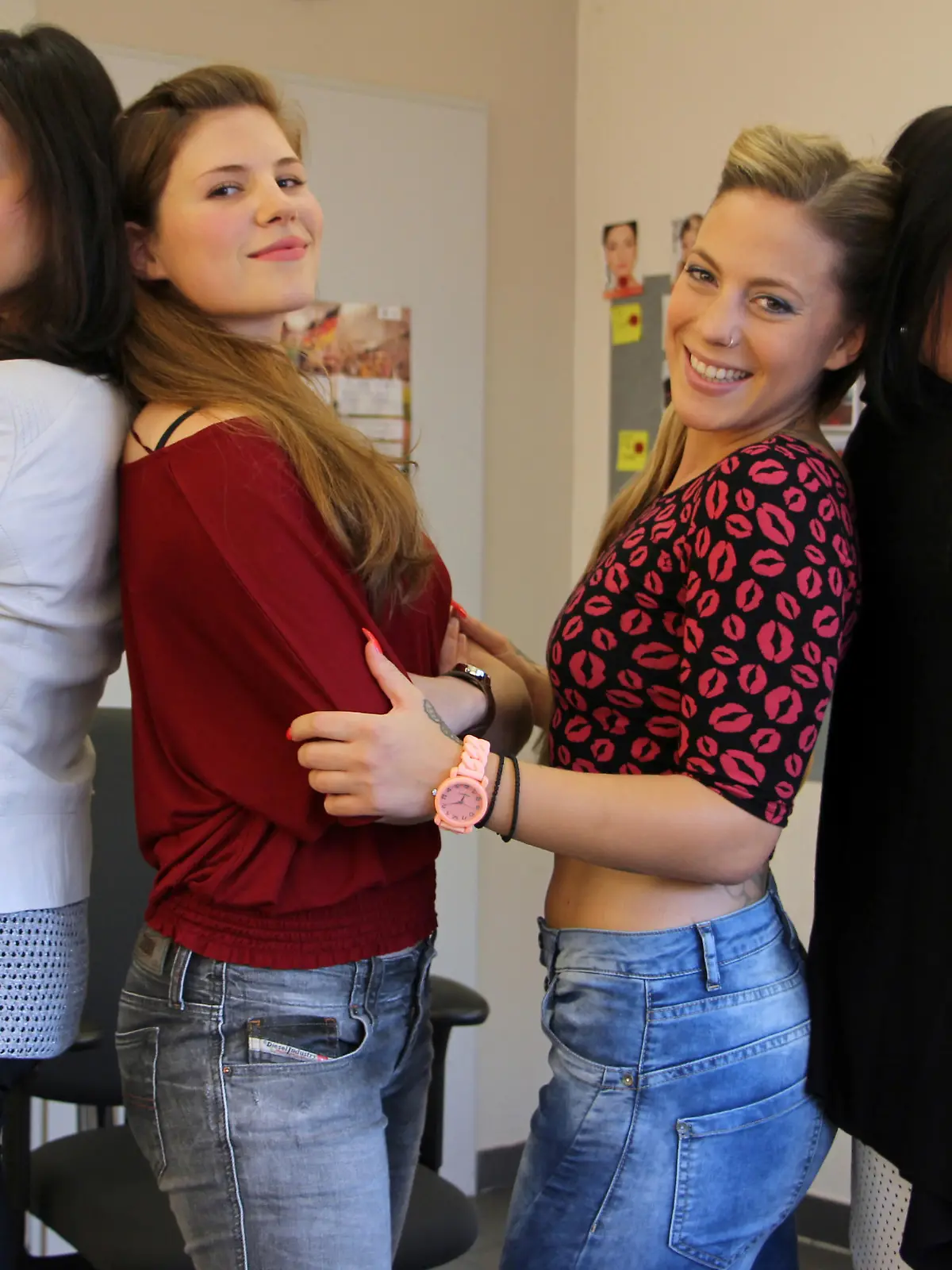 AWZ 4 girls.JPG