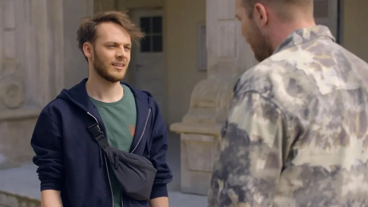 Robin kämpft weiter gegen Vorurteile an GZSZ-Folge 8388 vom 22. Oktober 2025 auf RTL+ 