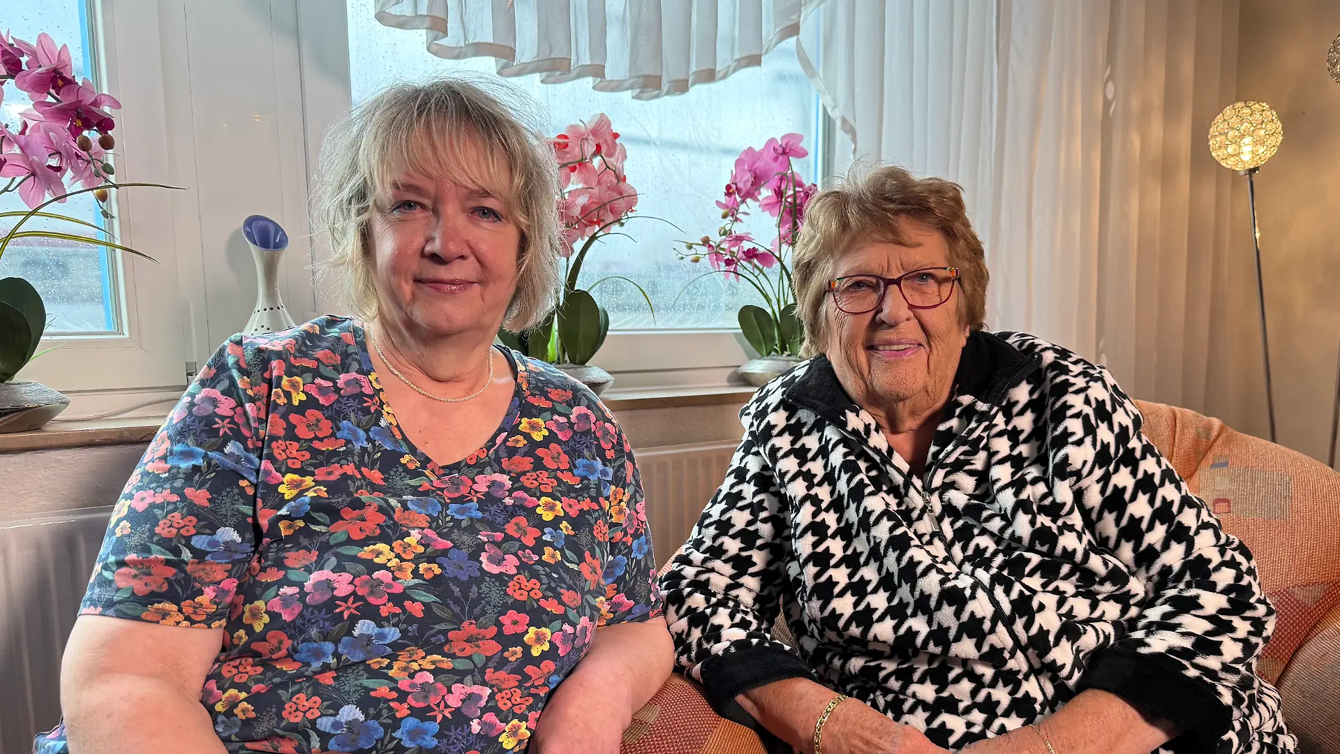 Auf dieses Mutter-Tochter-Teamwork waren die Anrufer nicht vorbereitet