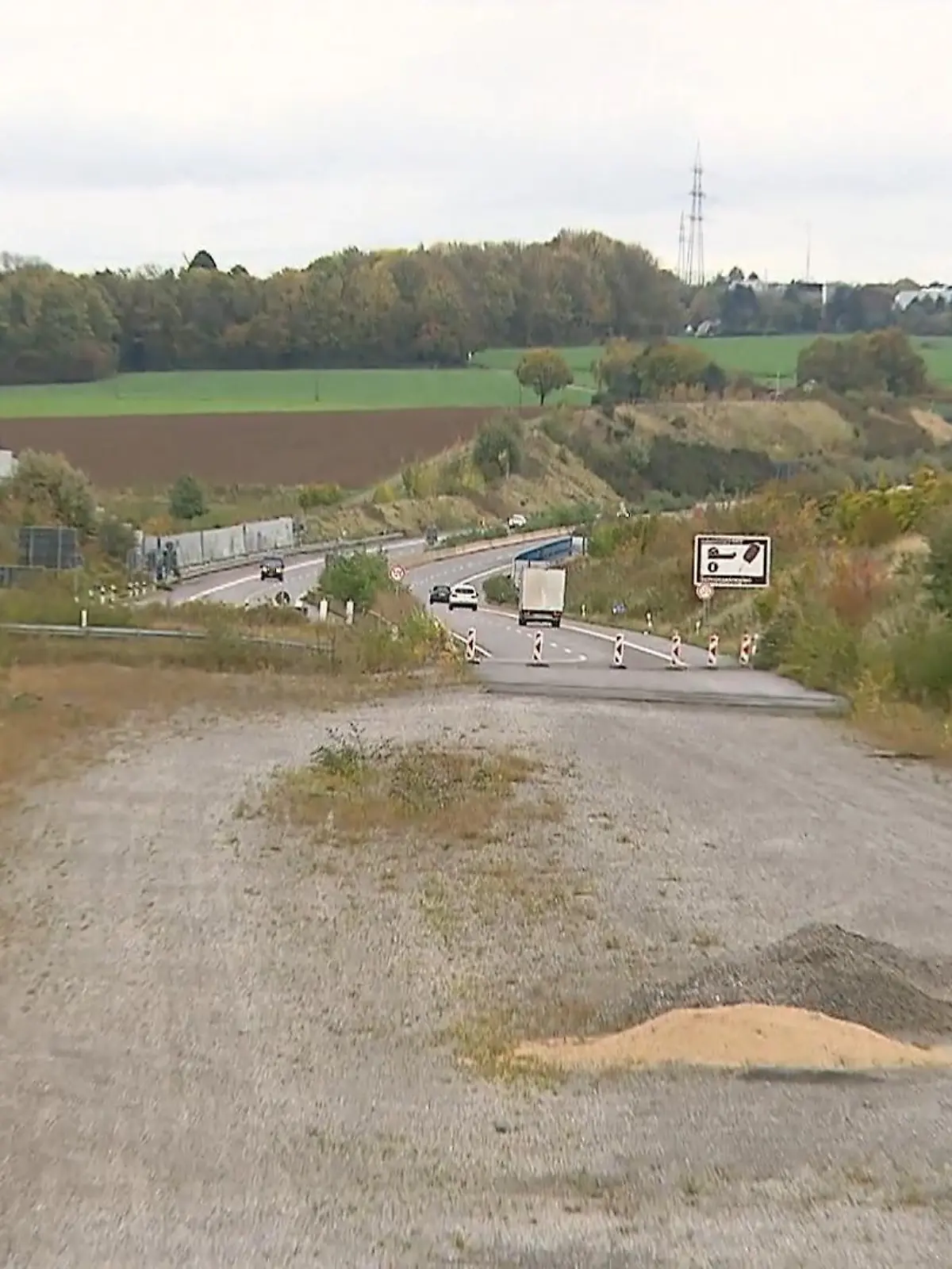 Bild zu: "Warten auf den A44-Ausbau"