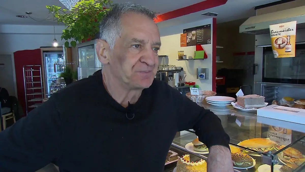Eike Immel zeigt uns seinen Alltag Torwart-Legende lebt von Bürgergeld