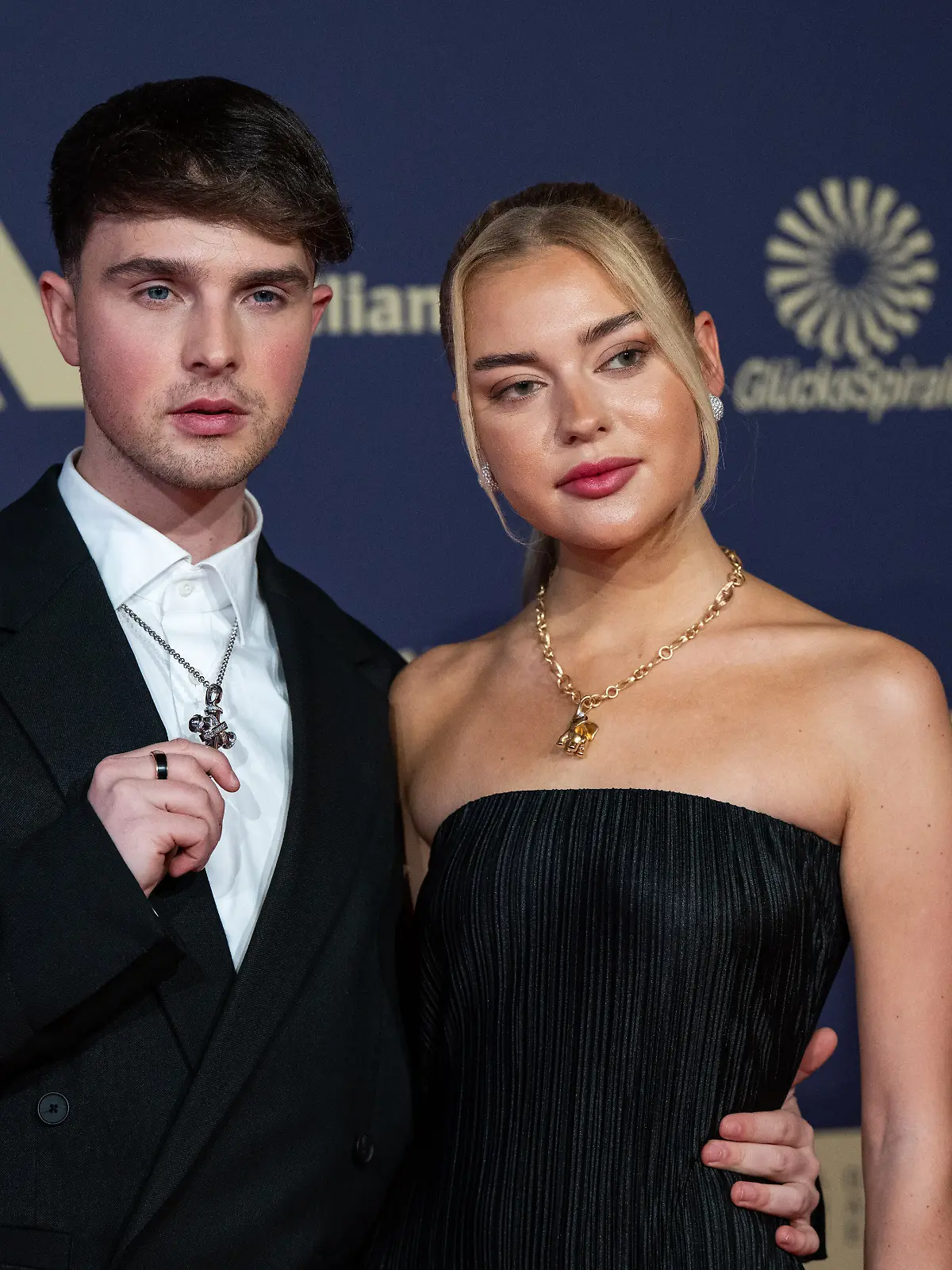 Mike Singer und Sophie Lilian Marstatt