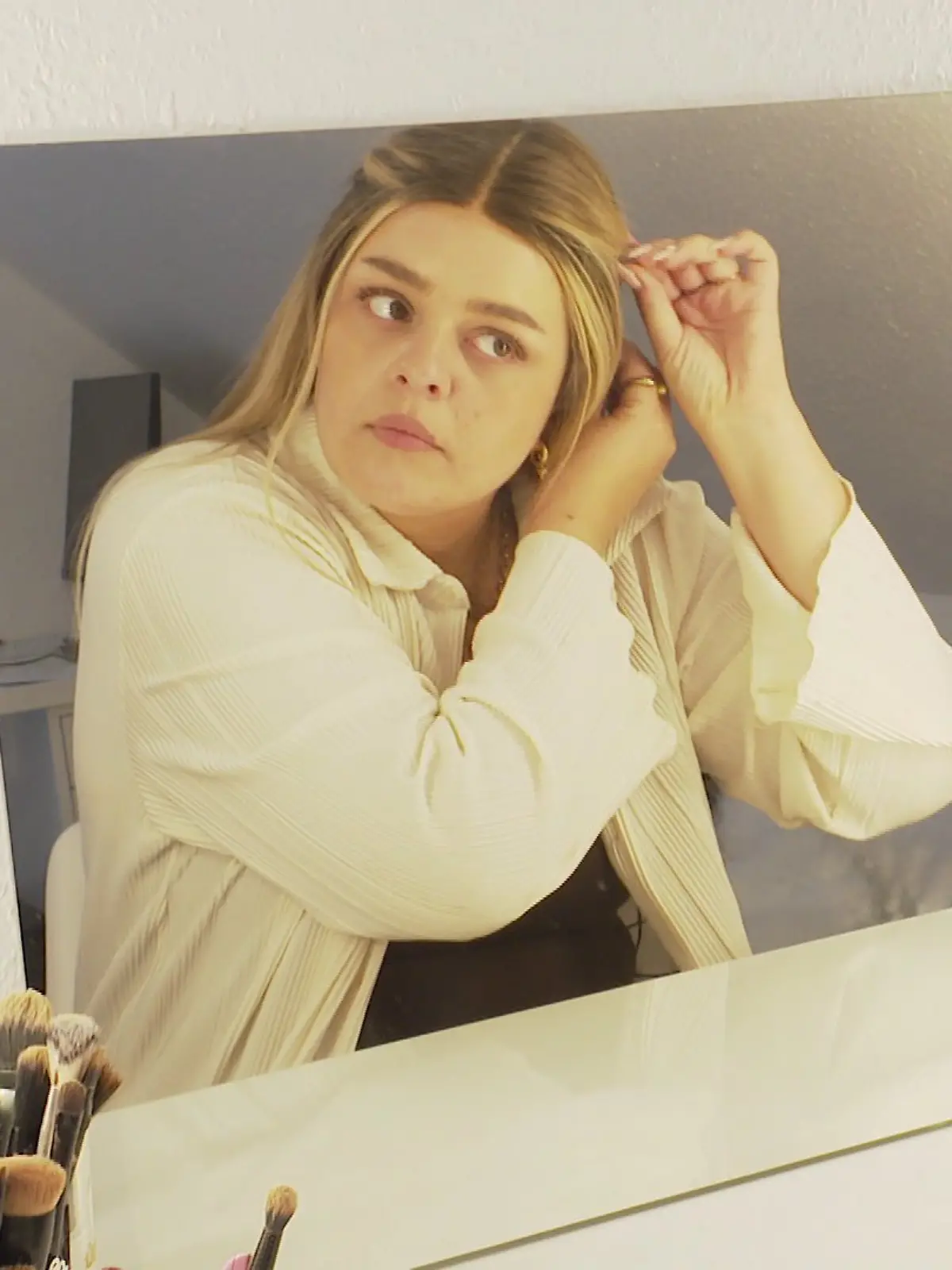 Bild zu: "„Es wurden viele Tränen vergossen” – Leonie (24) fallen plötzlich alle Haare aus"