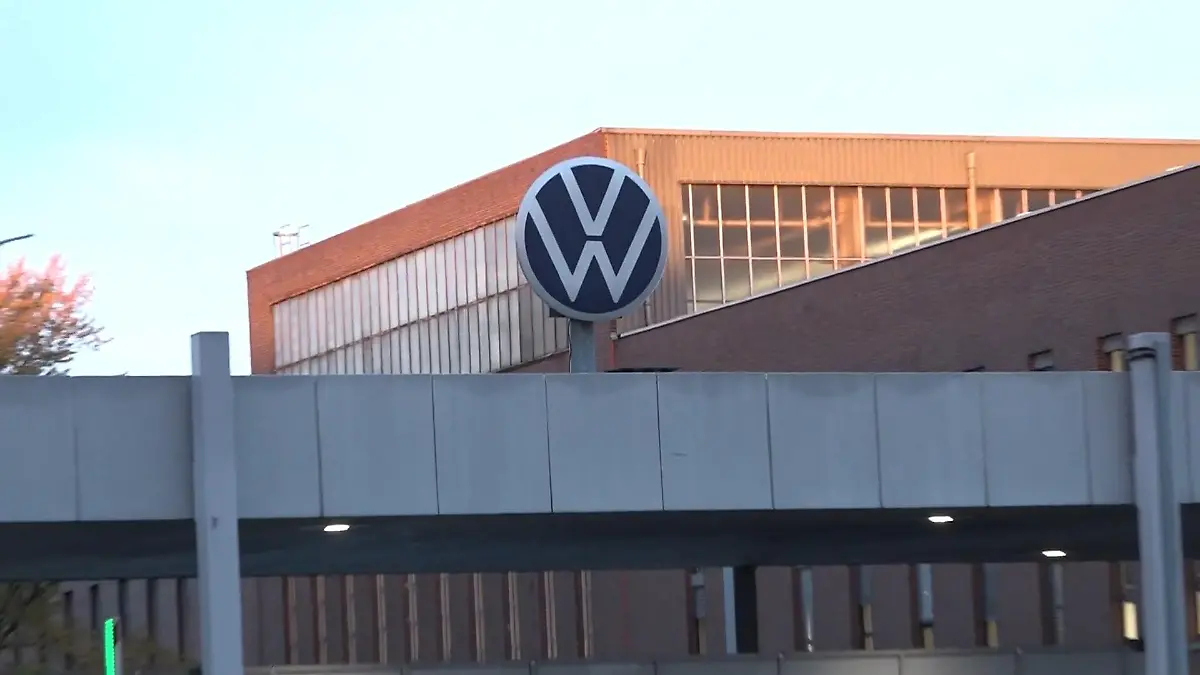 Chipmangel bedroht VW-Produktion Politik fordert schnelle Lösung