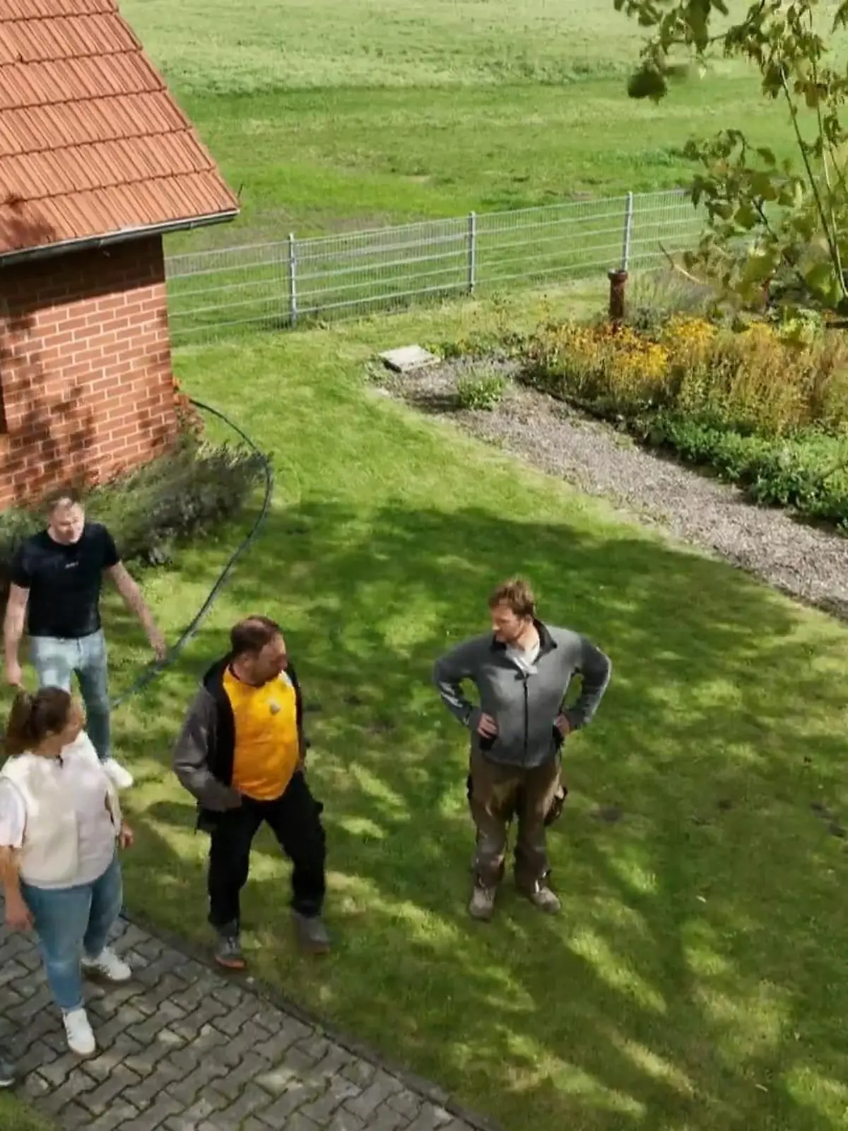 Bild zu: "Zwischen Bach, Bagger und Bauholz"