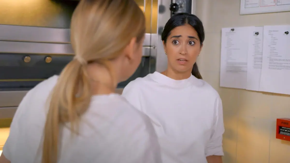 Stellas Großauftrag bringt Esma ins Schwitzen „Unter uns“-Folge vom 30.10.25 auf RTL+