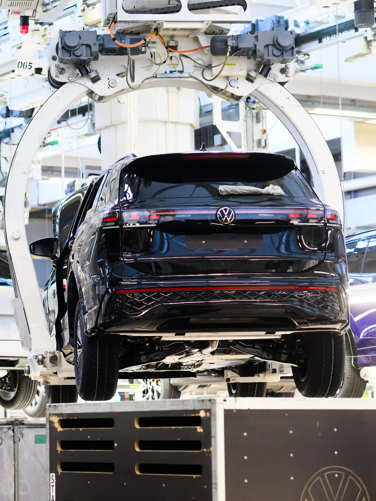Bild zu: "Aufatmen bei VW: Chip-Krise bremst Autohersteller vorerst nicht aus!"