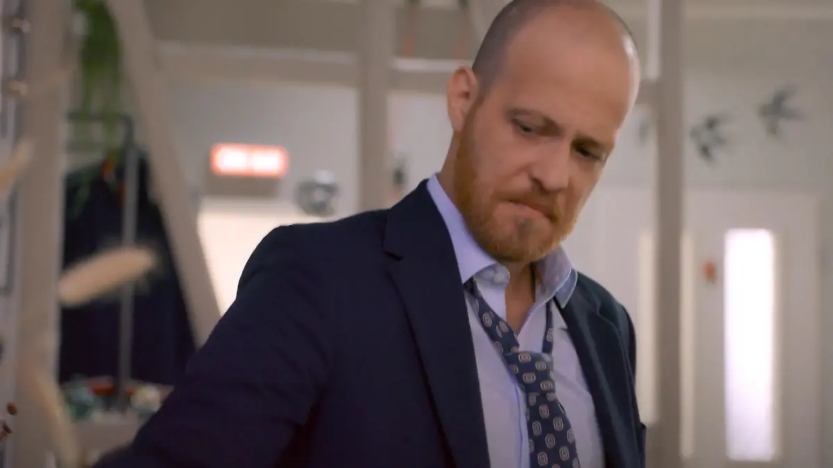 Tobias hat eine schmerzliche Erkenntnis „Unter uns“-Folge vom 31.10.25 auf RTL+