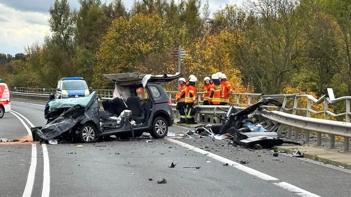 epi_1004655904_DPA BF_vr5xqbsq7s-v6-ax-ms6144.jpg_Schwerer Unfall in B.jpg