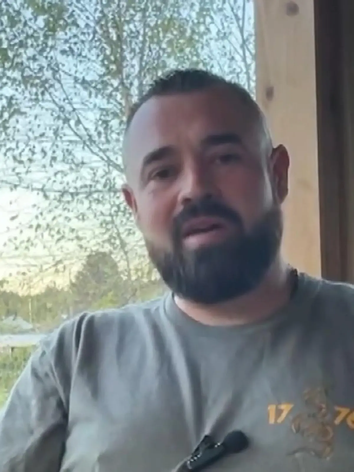 Bild zu: "Familienvater (37) will Sheriff werden – trotz Mordanklage!"