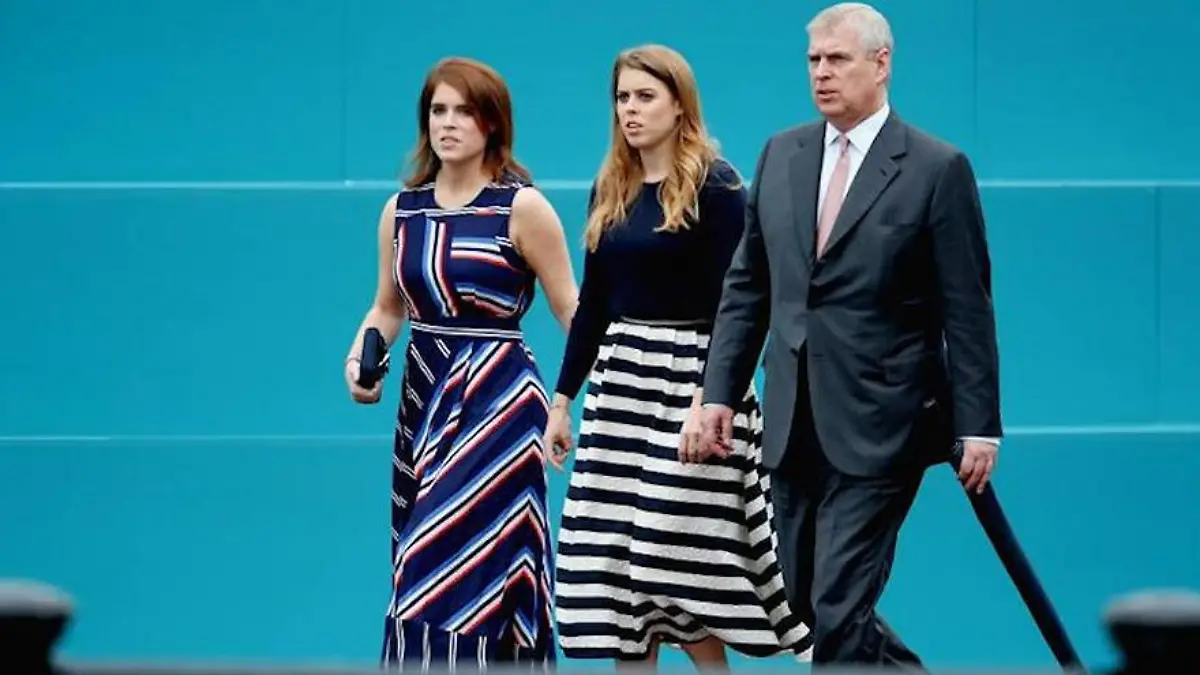 Was bedeutet der Sex-Skandal der Royals für Prinz Andrews Töchter? Beatrice und Eugenie schweigen weiter