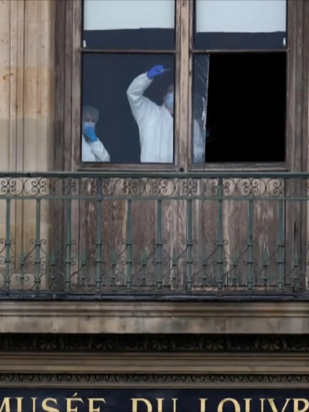 Bild zu: "Millionen-Raub im Louvre: Polizei erzielt Durchbruch – doch die Beute bleibt verschwunden!"