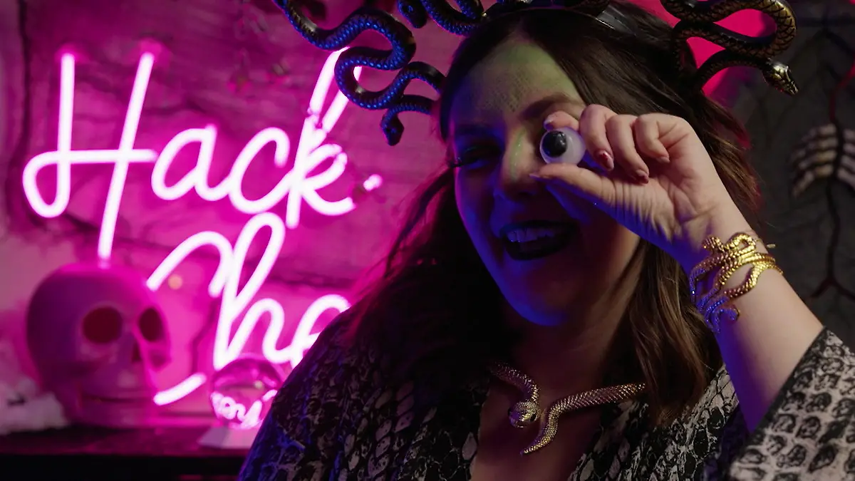 Drei gruselig geniale Hacks für eure Halloween-Party Fürs Styling und die perfekte Deko
