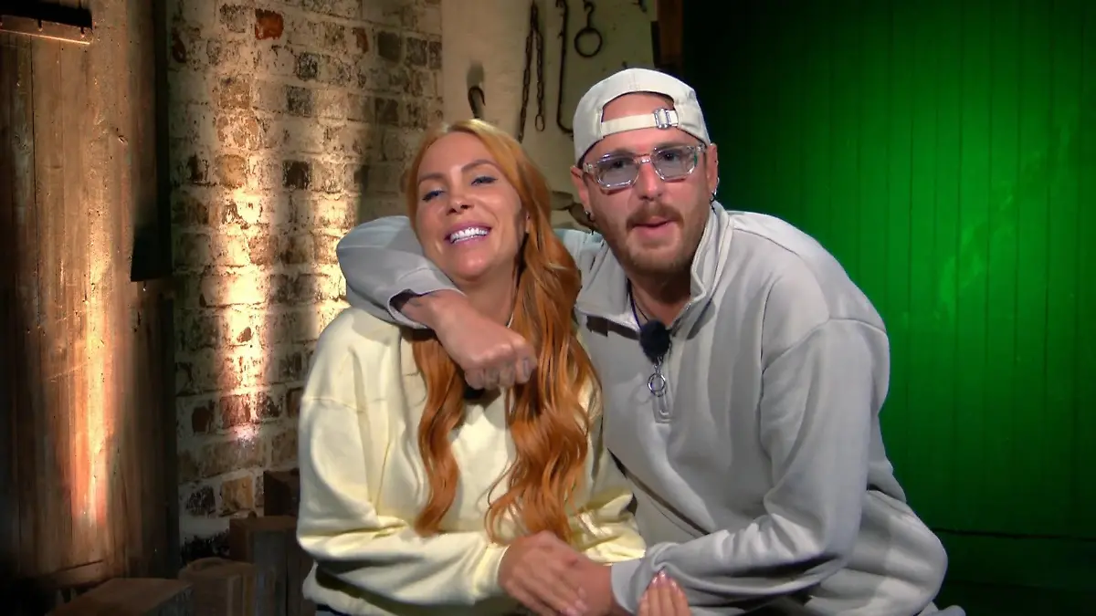 Tara und Dennis holen sich den Sieg Beim Spiel „Wackelkontakt“