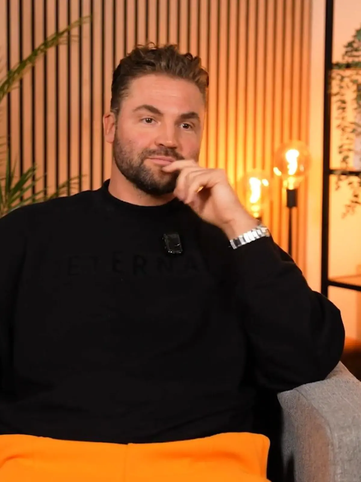 Bild zu: "HIER verraten die „Unter uns"-Stars ihre größten Jugendsünden"