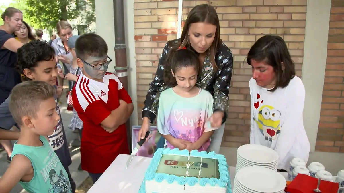 30 Jahre RTL Spendenmarathon - Laura Wontorra das RTLKinderhaus in Bremen Was ist aus Ihren Spenden geworden?