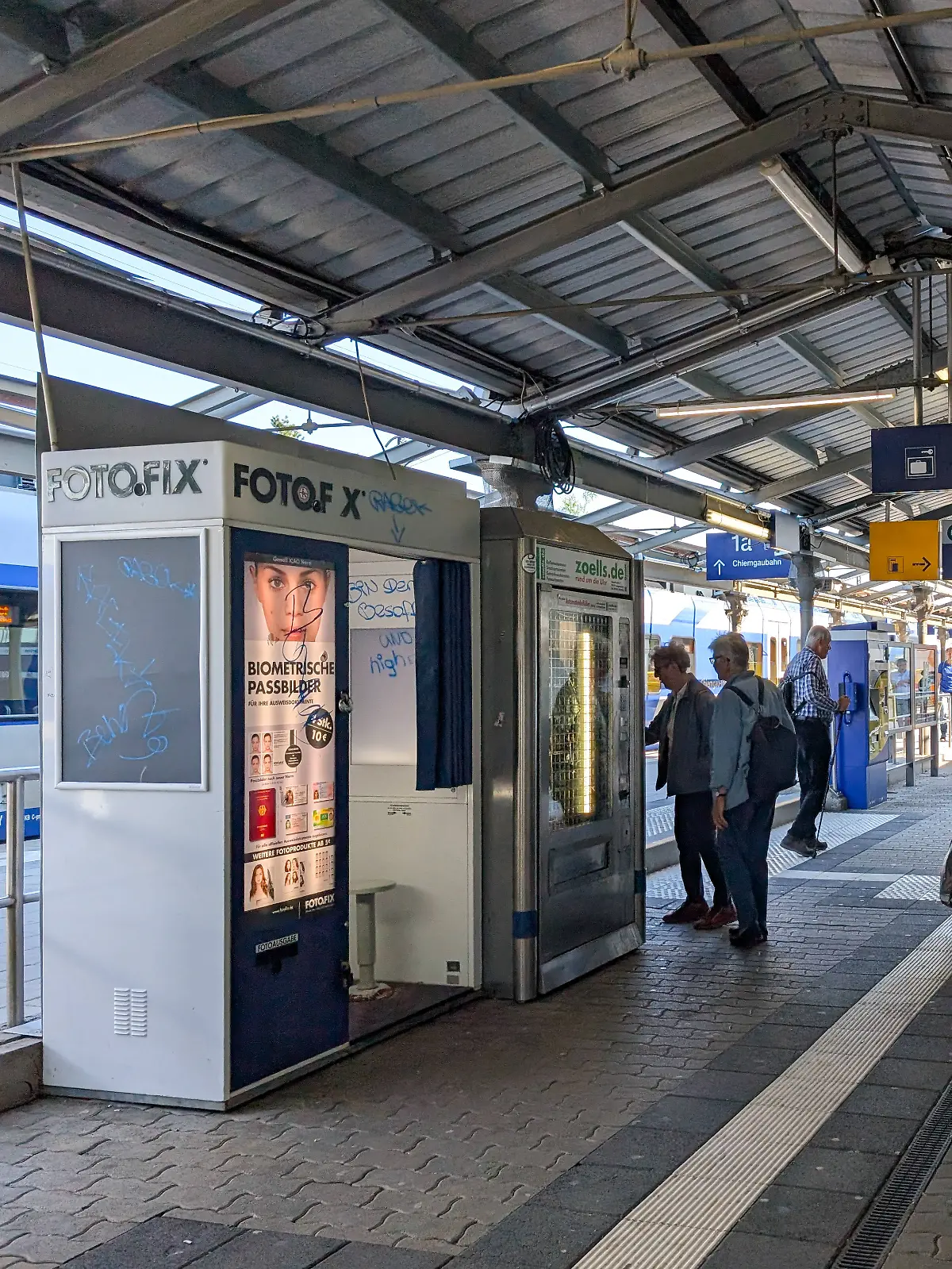 Bild zu: "Frau hat Sex im Fotoautomaten – und wird doppelt bestraft"