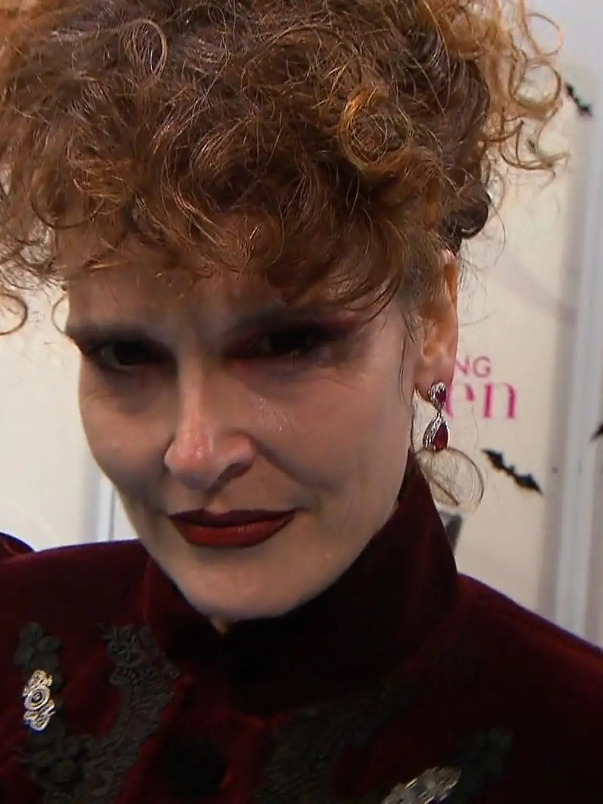 Bild zu: "Alexa begeistert mit ihrem Halloween-Look"