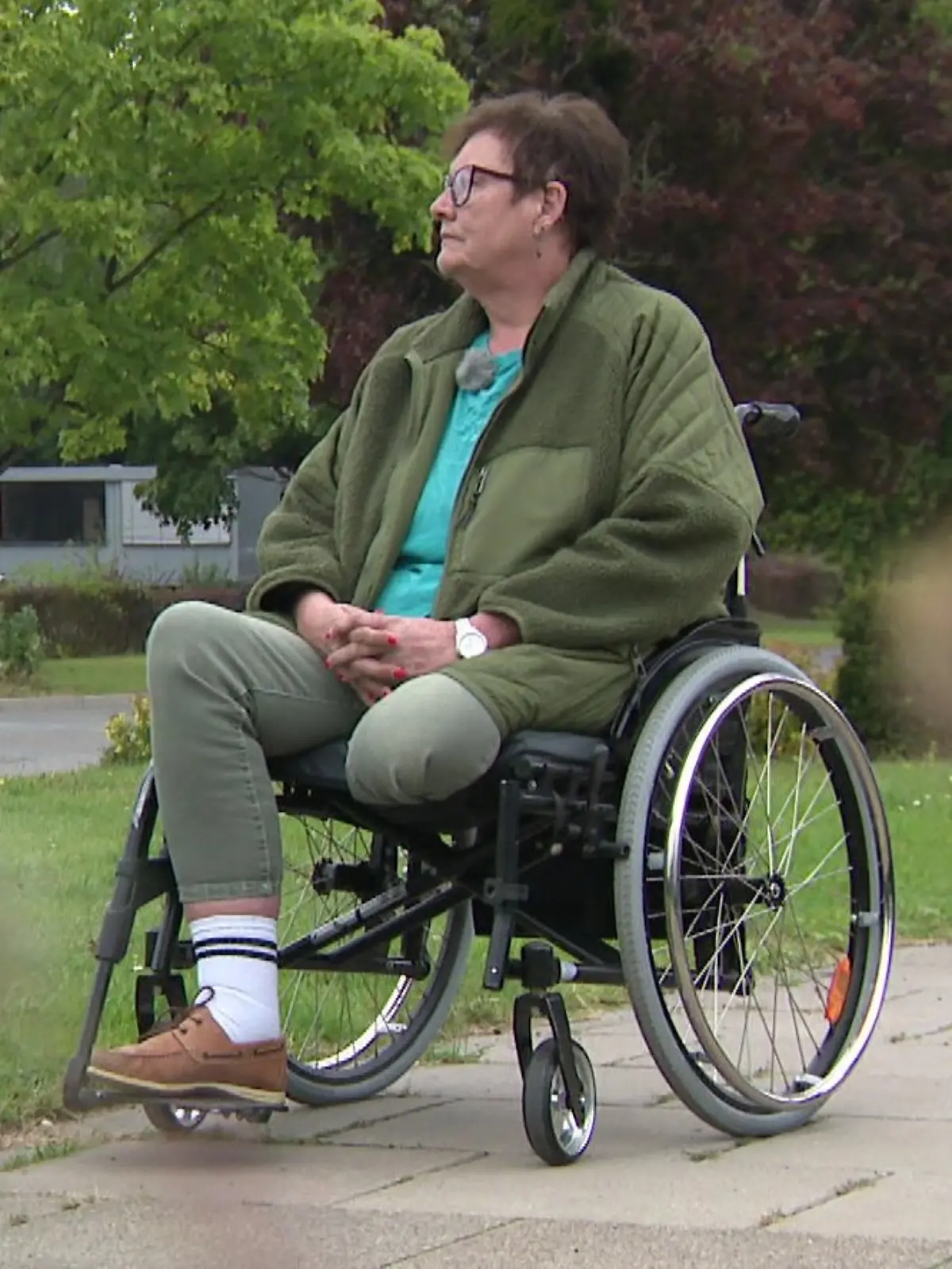 Seit einem Unfall vor 31 Jahren kämpft Jutta Stenzel mit schweren gesundheitlichen Folgen. Über 107 Operationen und ein Behandlungsfehler prägen ihr Leben – doch sie verliert nie ihren Mut.