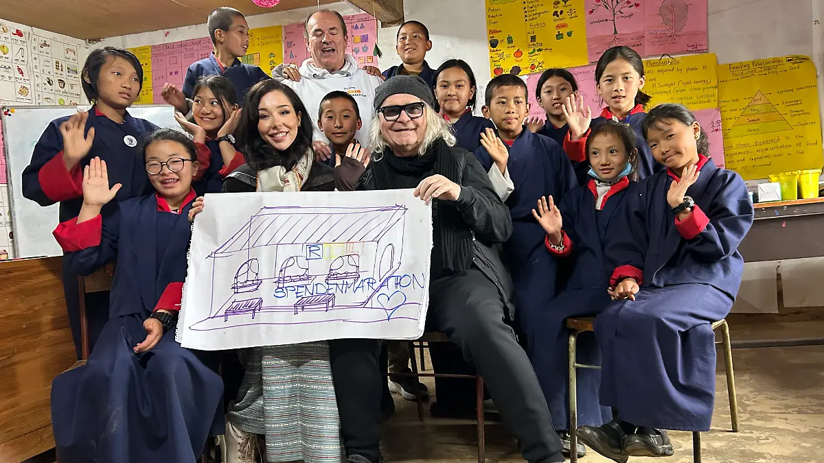 Rita und Thomas Sabo besuchen als Projektpaten der „Stiftung RTL – Wir helfen Kindern e.V.“ die „My Gakidh Village School“ in Bhutan
