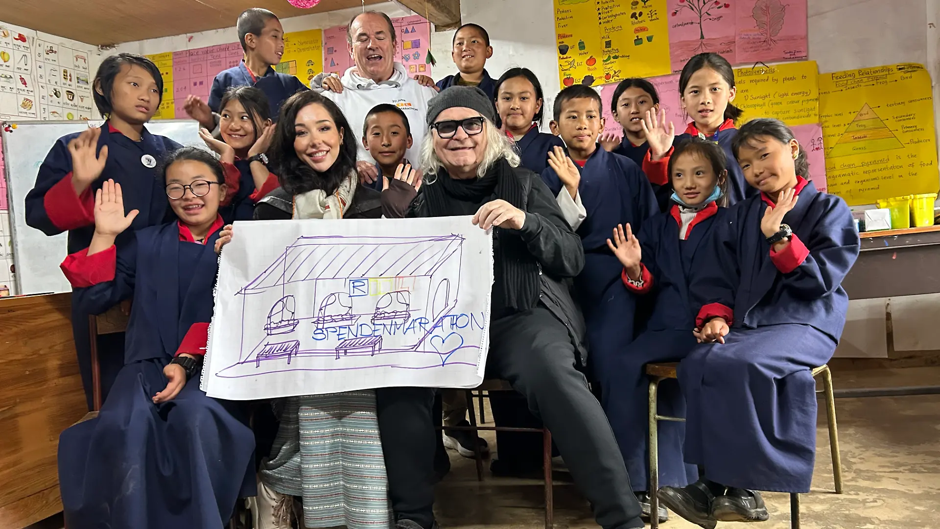 Rita und Thomas Sabo besuchen als Projektpaten der „Stiftung RTL – Wir helfen Kindern e.V.“ die „My Gakidh Village School“ in Bhutan