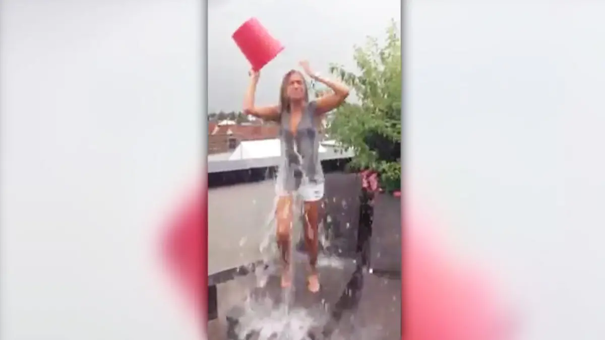 Sylvie Meis Ice Bucket Challenge.jpg