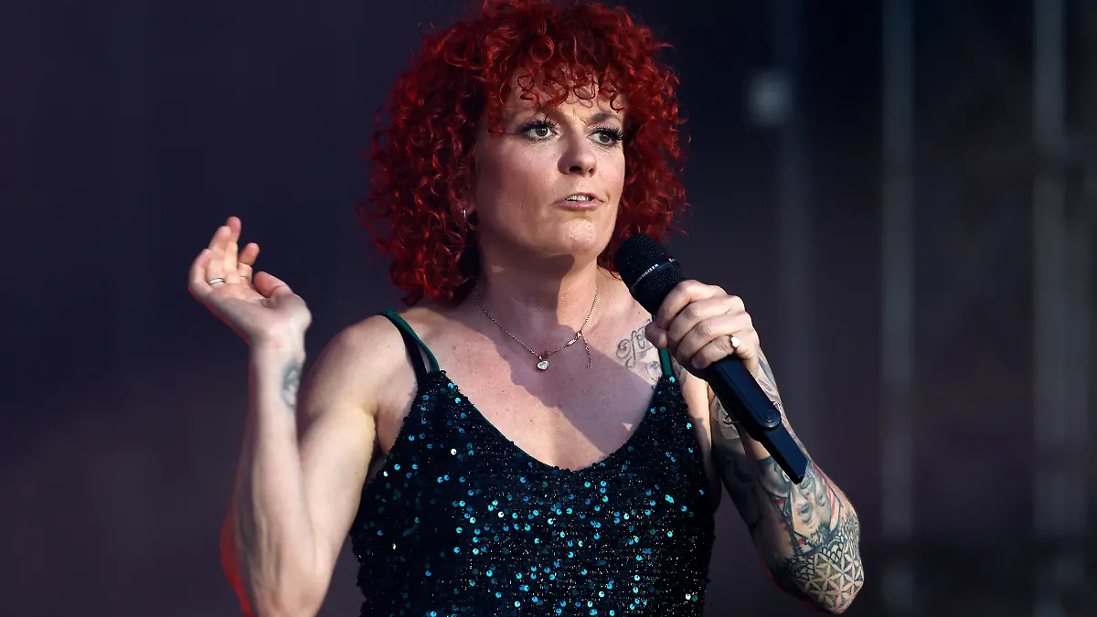 Sängerin Lucy Diakovska von der Band No Angels