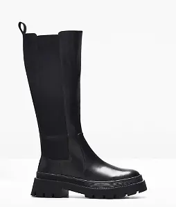 Modischer Stiefel aus Leder