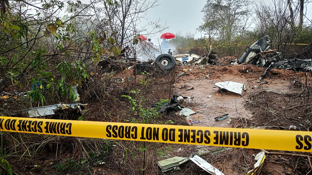 Das Flugzeug stürzte auf dem Weg in einen Nationalpark ab.