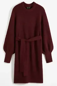 Strickkleid mit Ballonärmeln