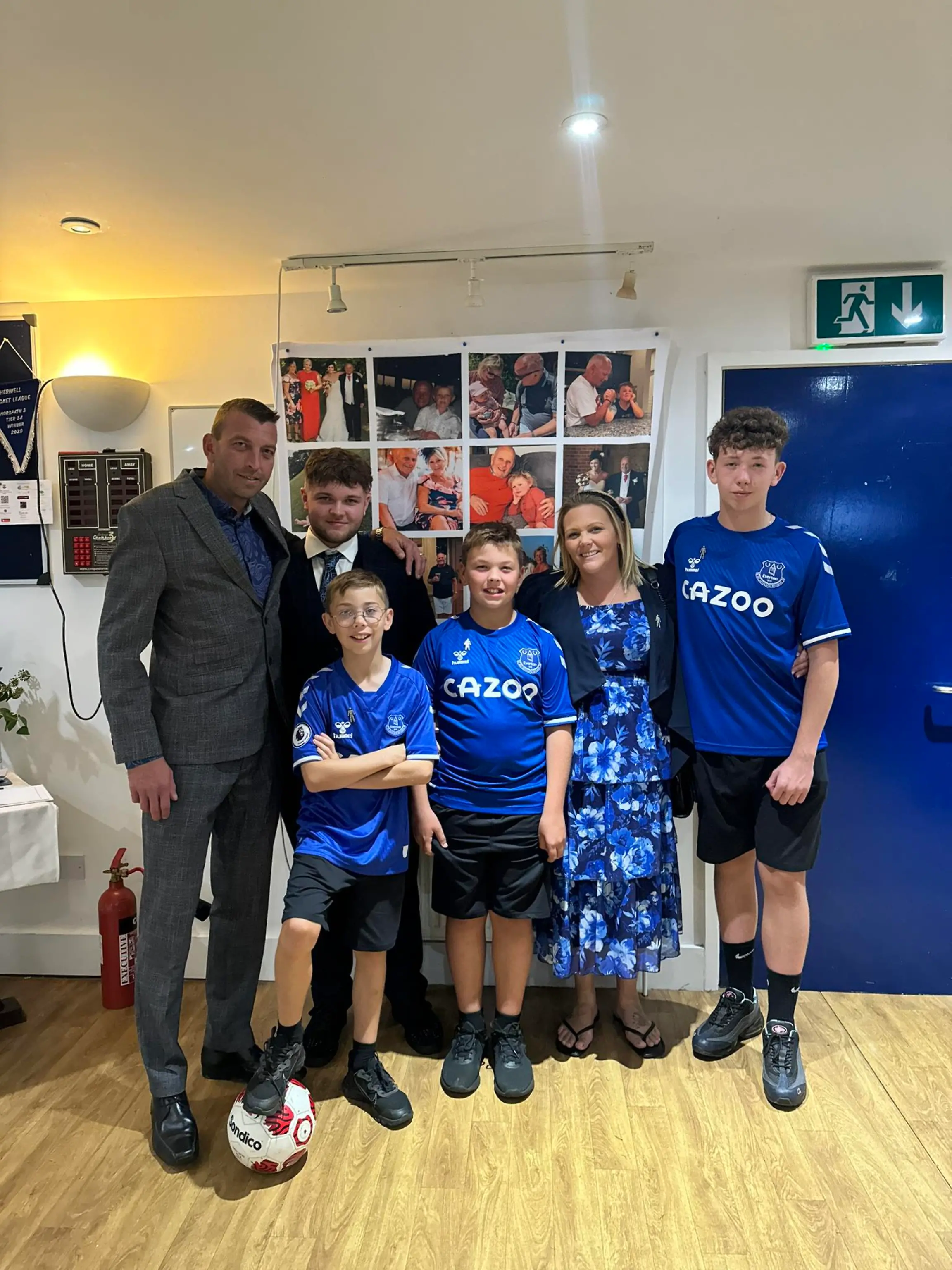 Bertie Busby mit seiner Familie