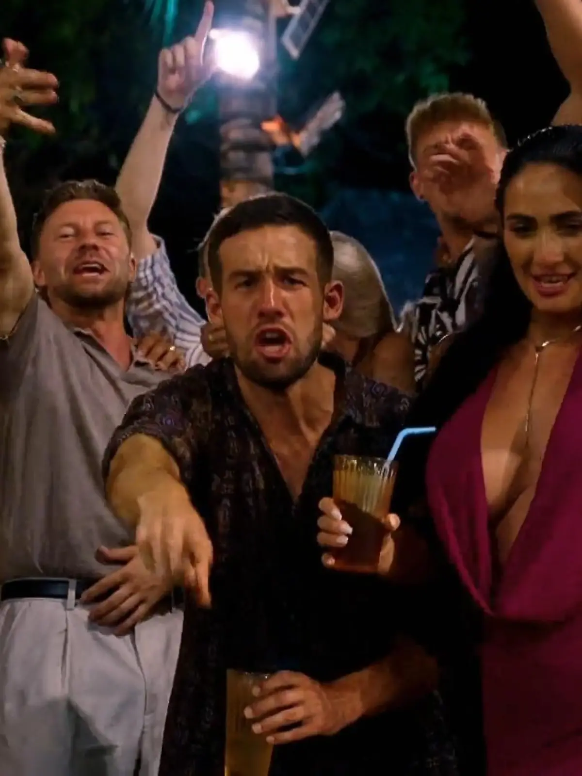 Die Kandidaten lassen es bei „Bachelor in Paradise” 2025 ordentlich krachen