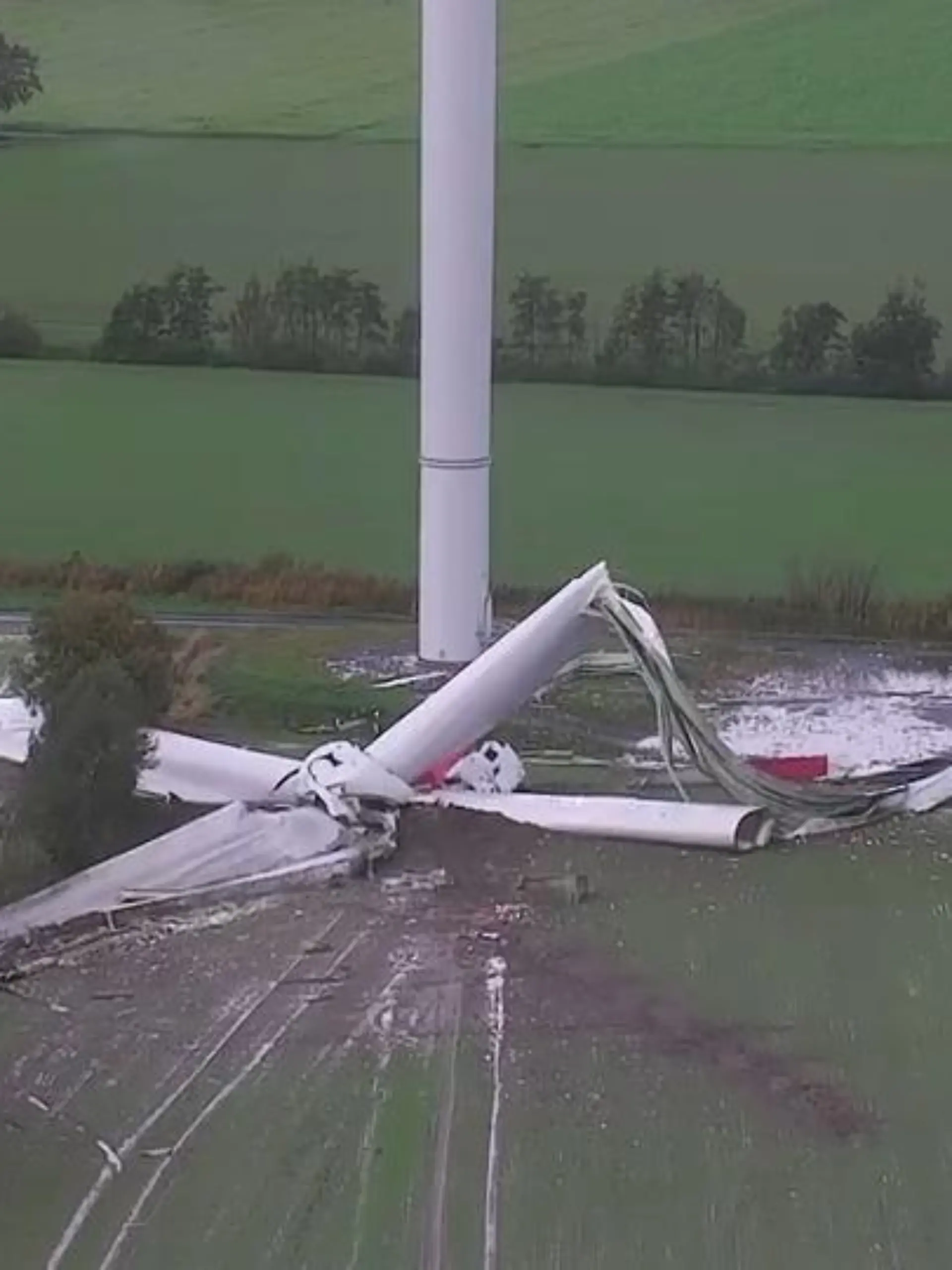 Bild zu: "Windrad in Havixbeck stürzt ein"
