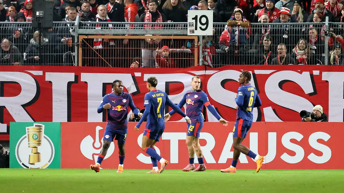 Fussball DFB-Pokal 2. Hauptrunde 2025/2026 FC Energie Cottbus - RB Leipzig