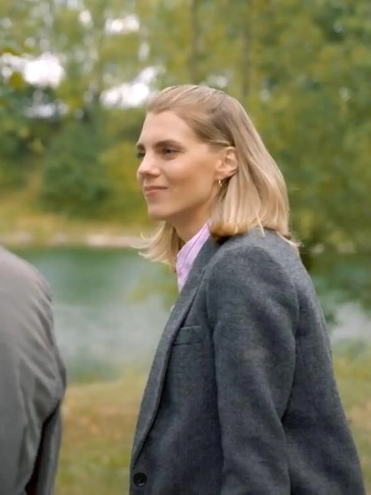 Unter uns: Stella und Jori lernen sich kennen