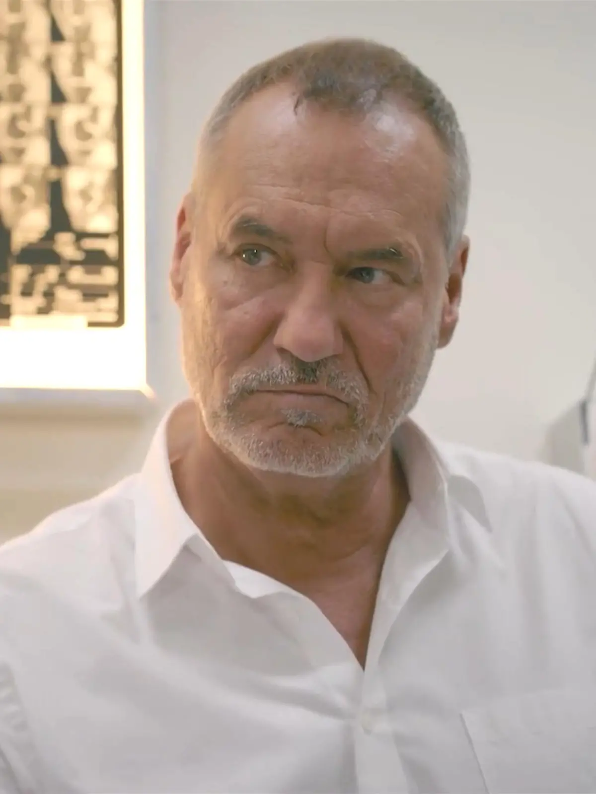 AWZ: Richard wird von Vanessa über die Operation aufgeklärt