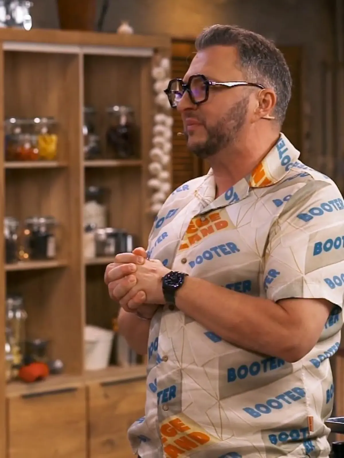 Bild zu: "Sebastian Lege empfängt die Jury"