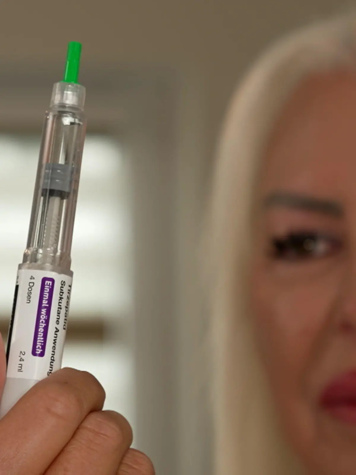 Bild zu: "Wie leicht kommt man ohne Rezept an die Abnehmspritze?"