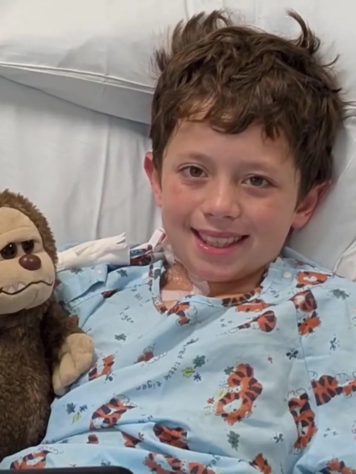 Bild zu: "Dieses Opfer macht ihn zum Helden! Stephen (9) rettet seinen Vater vor Krebs-Tod"