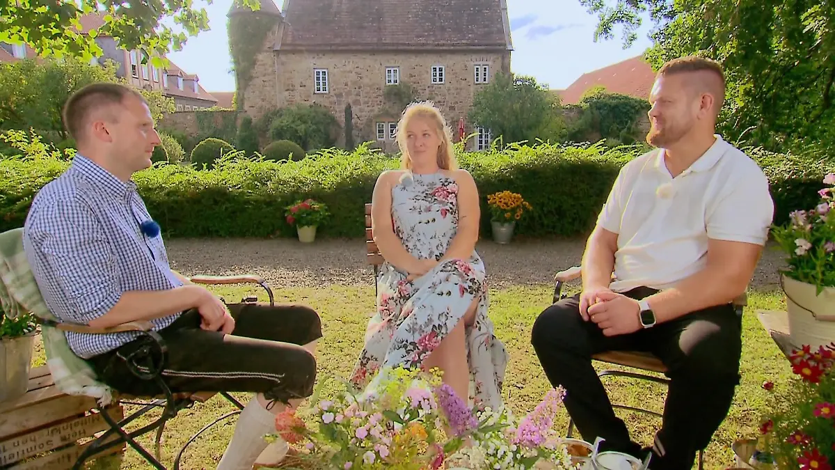 Insa trifft überraschende Entscheidung Wen nimmt sie mit?