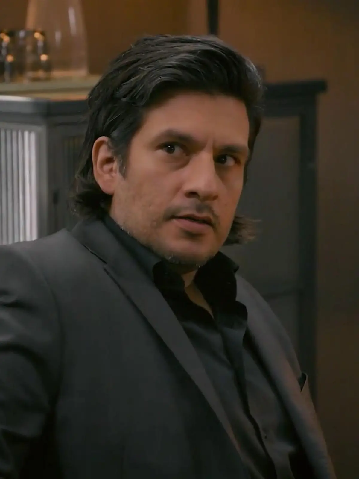 AWZ: Maximilian nutzt Bens Notlage für seine Zwecke aus