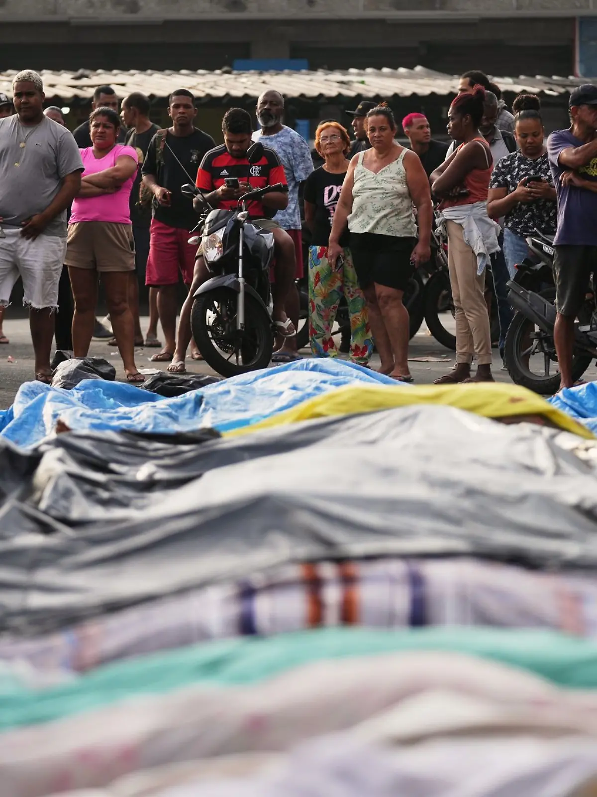 Bild zu: "132 Tote nach blutigem Polizeieinsatz"