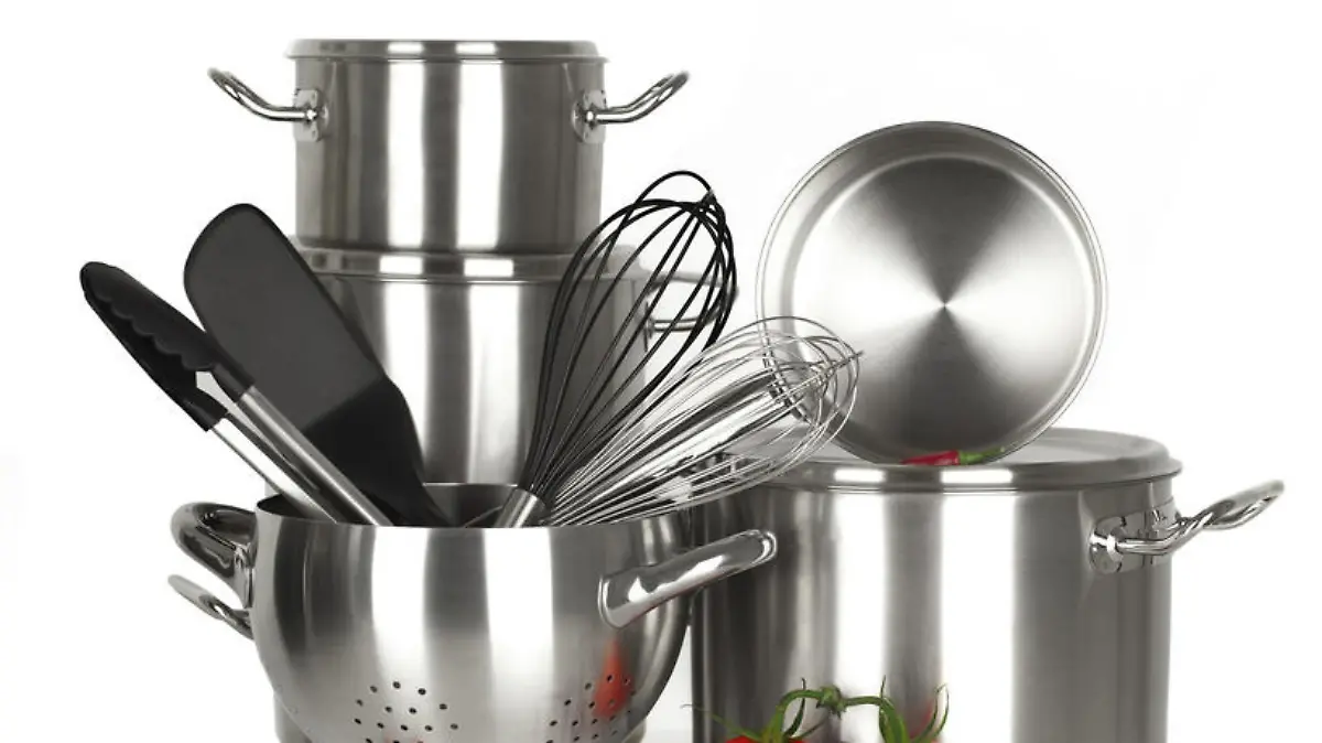 stainless steel kitchen tools, pot, pan, wire whisk on white Background